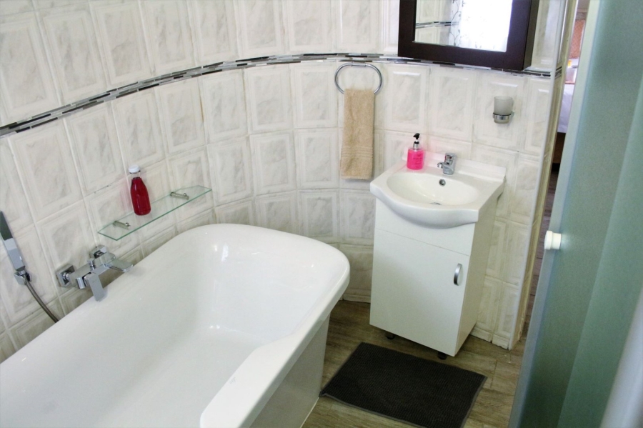 9 Bedroom Property for Sale in Schoemansville North West